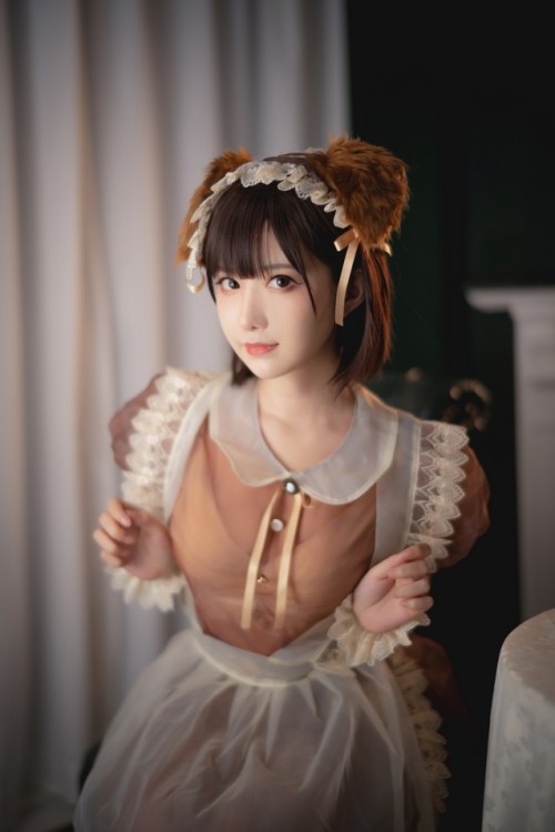 Shika小鹿鹿 - 透明女仆 预览展示图 1