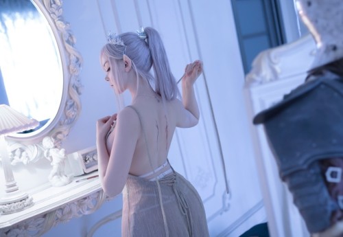 Sayathefox:精灵般的小姐姐 预览展示图 2
