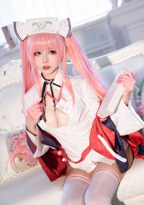 Momoko葵葵：一位来自二次元世界的coser 预览展示图 5