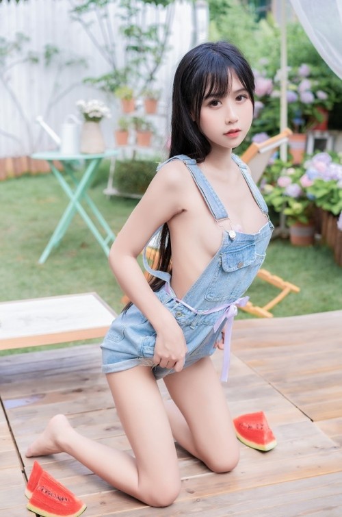 萌芽儿：COS写真作品合集 预览展示图 3