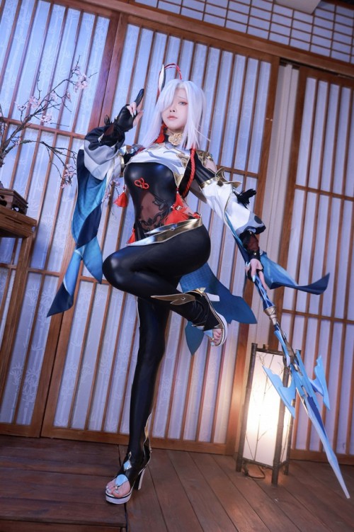 水淼aqua – 原神 申鶴 + 九条裟羅自拍 预览展示图 3