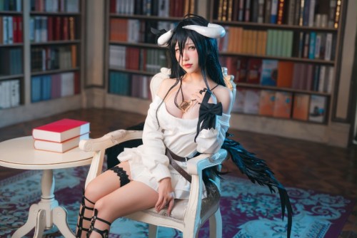 芋圆侑子 - 雅儿贝德私服 预览展示图 2