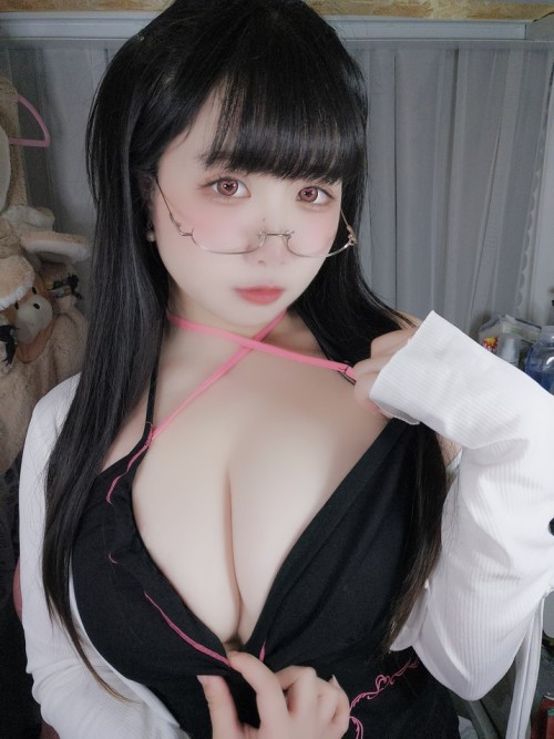 贞子蜜桃 - 心心眼 预览展示图 3