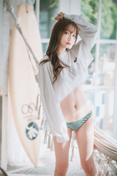 Ye - Eun (손예은) – Holidays in Eden 预览展示图 2
