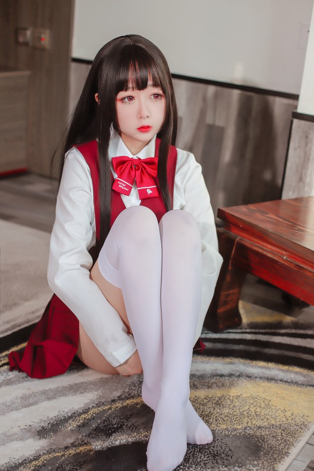 日奈娇 - JK少女红裙 [28P-276MB]