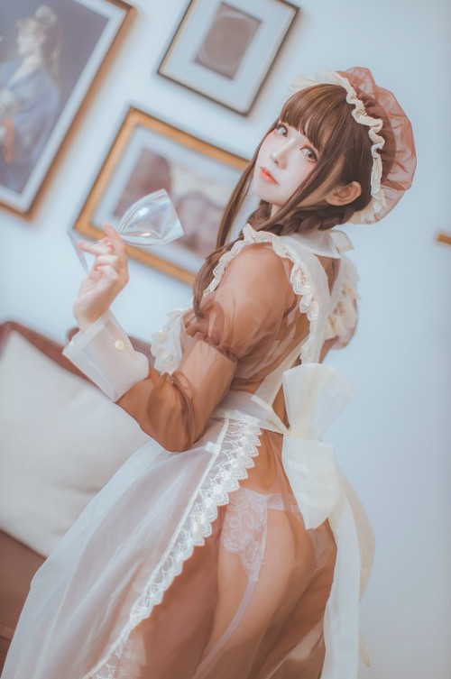 Coser衣衣 - 透明女仆 预览展示图 4