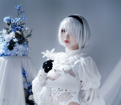 半半子 - Automataヨルハ二号B型 白いドレス 预览展示图 1