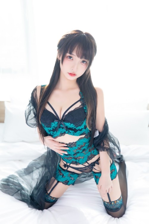 神楽坂真冬 - 绿野仙踪 预览展示图 1