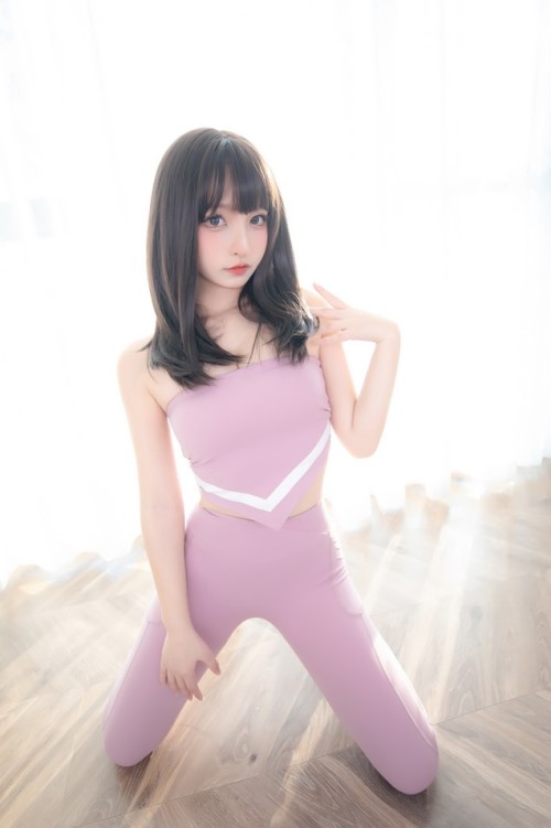 神楽坂真冬 - 草莓蜜桃 预览展示图 1