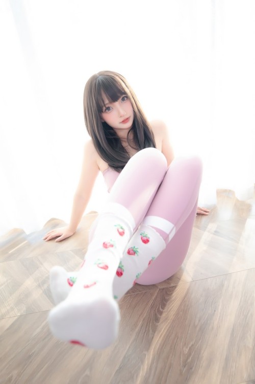神楽坂真冬 - 草莓蜜桃 预览展示图 2