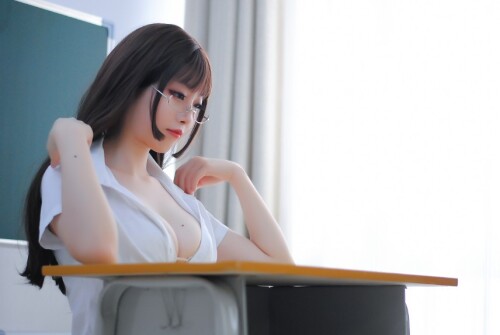 白露很白 – OL教室 [84P2V-234MB]