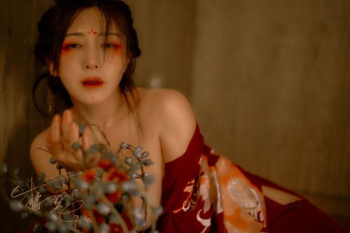 樱晚GiGi：世界的美好我都不会放过 预览展示图 2