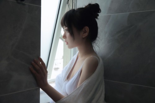 Shika小鹿鹿 - 半透浴室 预览展示图 1