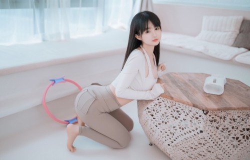 桜井宁宁 - 瑜伽妹妹 预览展示图 1