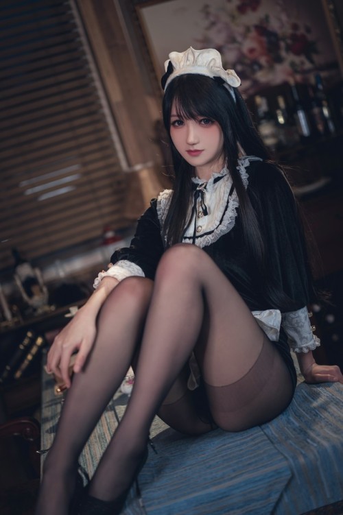 姬灵 - 5月舰长 黑丝女仆 预览展示图 4