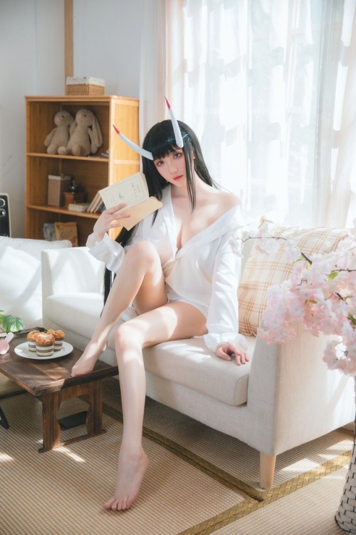 瓜希酱 - 能代衬衣 预览展示图 3