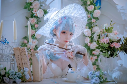 小野寺地瓜 - 纯白魔女 预览展示图 2