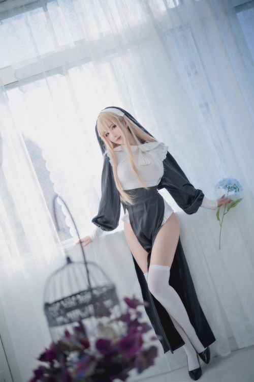 Shika小鹿鹿 - 修女 预览展示图 3