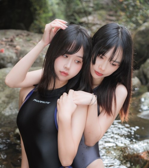 萌芽儿&请叫我若生 ​​​百合竞技泳衣 [88P-705MB] 预览展示图 1