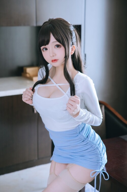 日奈娇 – 私人秘书+恶魔 预览展示图 2
