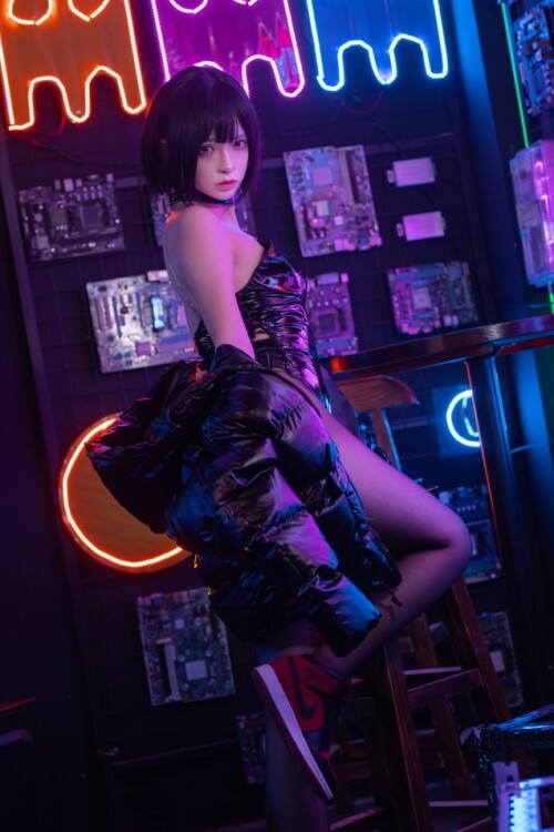 疯猫ss - 赛博少女 预览展示图 2
