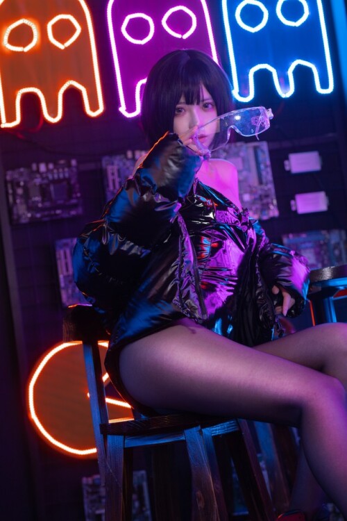 疯猫ss - 赛博少女 预览展示图 3