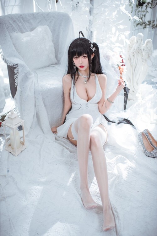 仙女月 - 大凤纯白婚纱 预览展示图 4