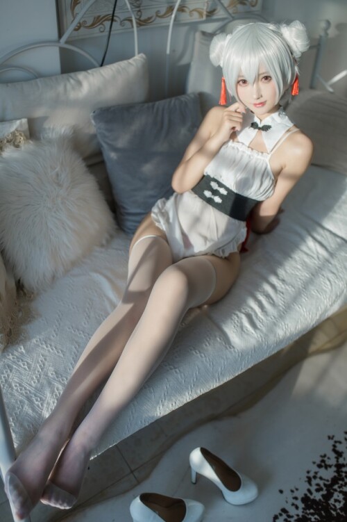 羽生三未 – 蓝白私房+中華厨娘 2套 预览展示图 4