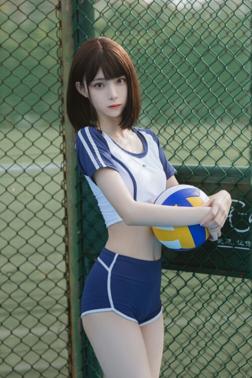 许岚LAN – 夏日运动服+修女创作 2 套 预览展示图 5