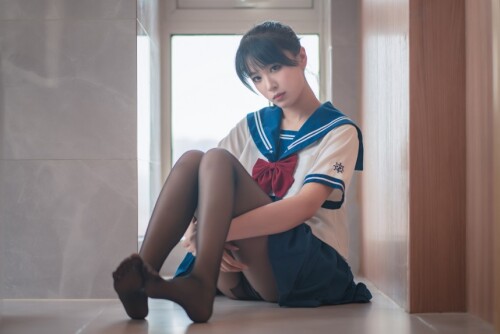 轩萧学姐 - 七月竞泳 预览展示图 1