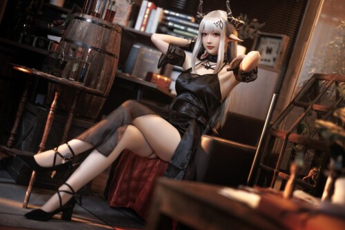 南宫 – 明日方舟 泥岩礼服 [21P-301MB]