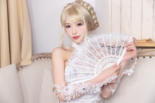 清水由乃 – 花嫁自拍+金发旗袍 2 套 预览展示图 1
