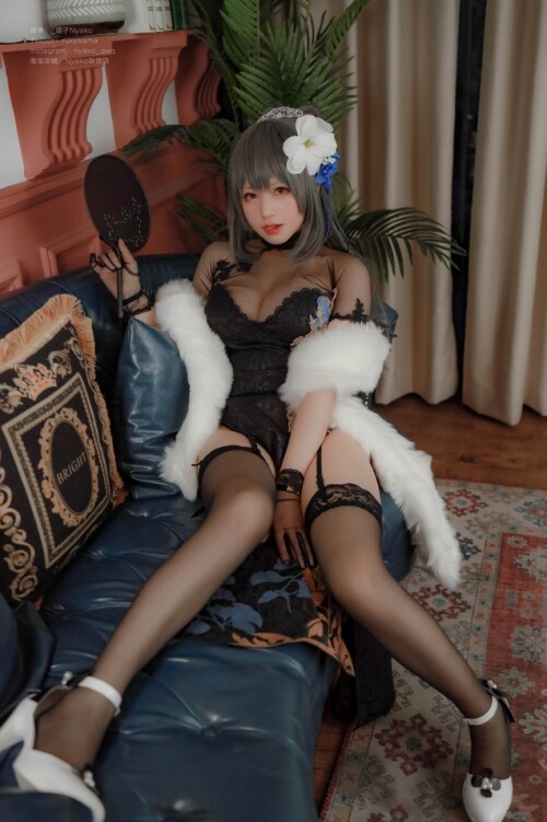 Nyako喵子 – 爱宕婚纱+路易九世旗袍 2 套 预览展示图 2