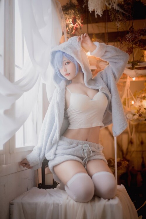 ElyEE子 - 2022.June-T4 (4套+视频) 预览展示图 1