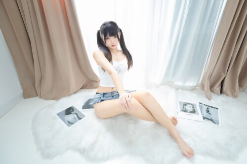 神楽坂真冬 - 牛仔兔兔 预览展示图 2