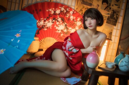 是三不是世w - 和服 预览展示图 2