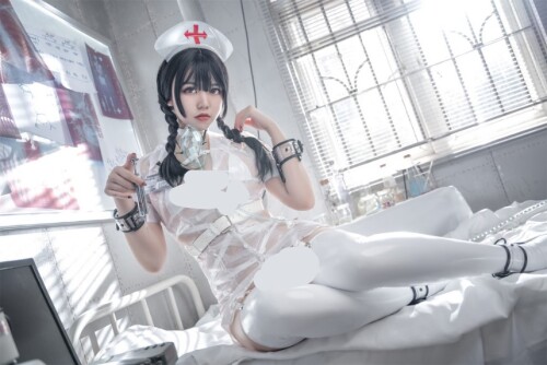 啊日日_Ganlory – 未来白色护士 [52P-193MB]
