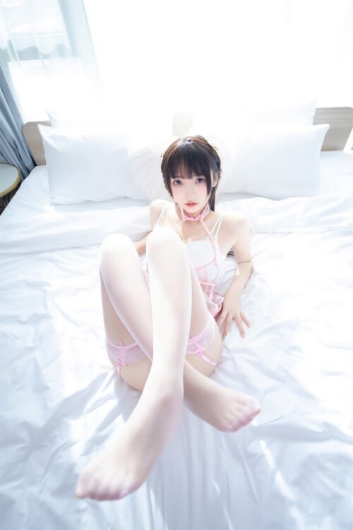 神楽坂真冬 - 小鸟依人 预览展示图 1