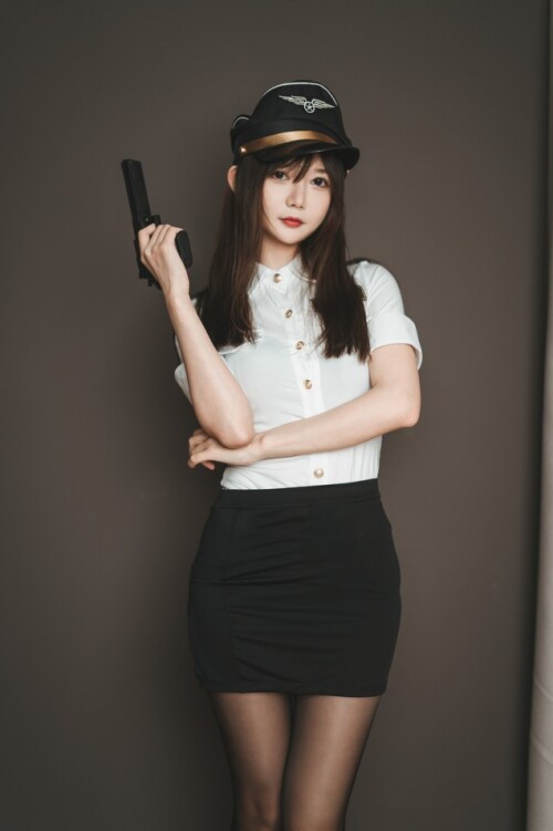 51酱 - 九月制服 预览展示图 2