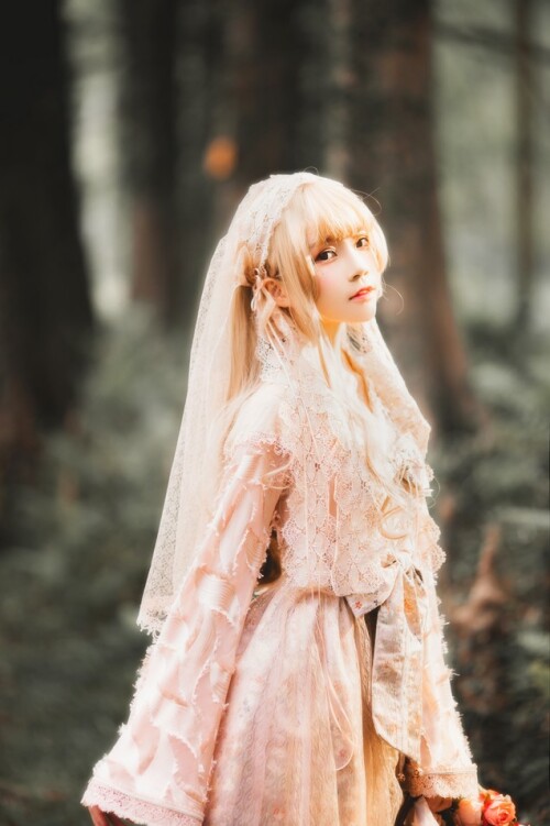 桜桃喵 - 天照LOLITA 预览展示图 1