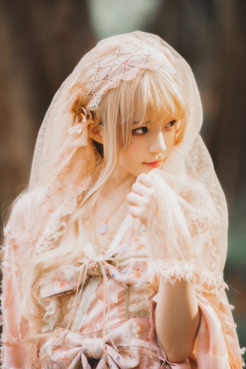 桜桃喵 - 天照LOLITA 预览展示图 2