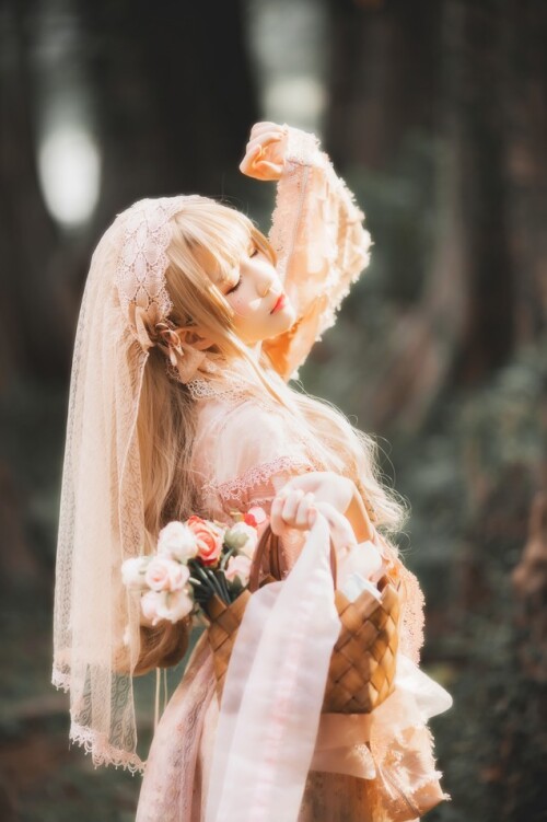 桜桃喵 - 天照LOLITA 预览展示图 3