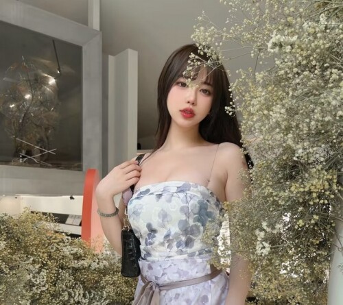 Tina很妖孽呀 - 一杯奶茶 预览展示图 1