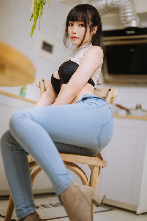 汪知子 – 姐姐的牛仔裤+蜜桃乌龙茶 2 套 预览展示图 4