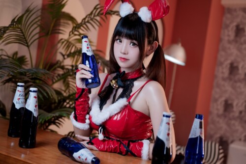 miko酱ww - 圣诞兔兔 预览展示图 1