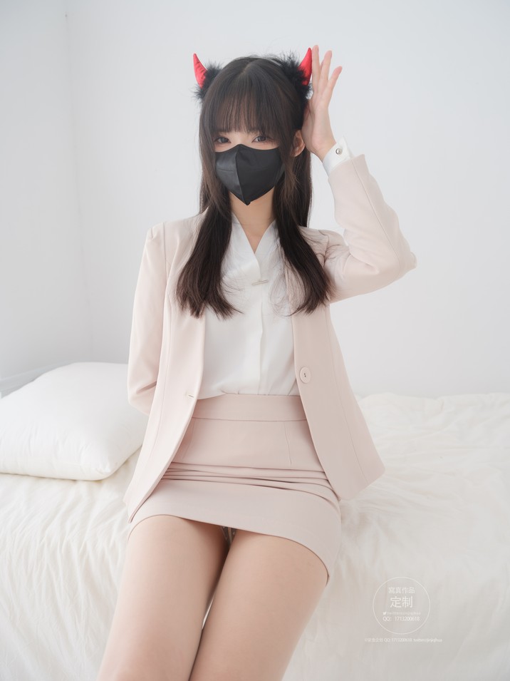 紧急企划 - EX-010 见希w [51P1V-1.76GB]