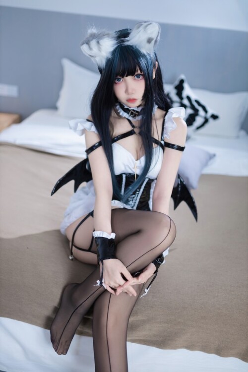 洛桑w伊梓 - 猫耳小恶魔 预览展示图 3