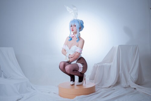 rioko凉凉子 - 雪女兔女郎 预览展示图 1