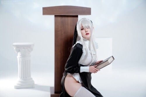 Natsuko夏夏子 - 反差修女 预览展示图 1