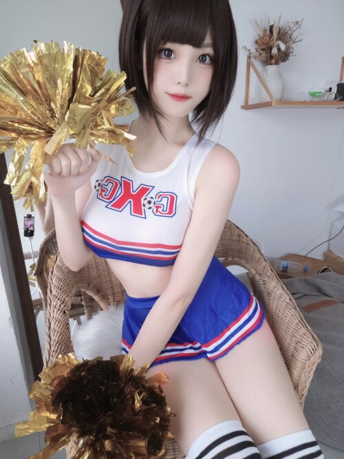 蜜汁猫裘 - 足球宝贝 预览展示图 2